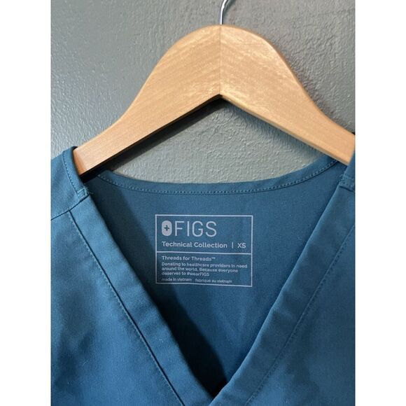 Figs Womens Green Short Sleeve Medical Scrub Top V-neck Size XS - Picture 3 of 3